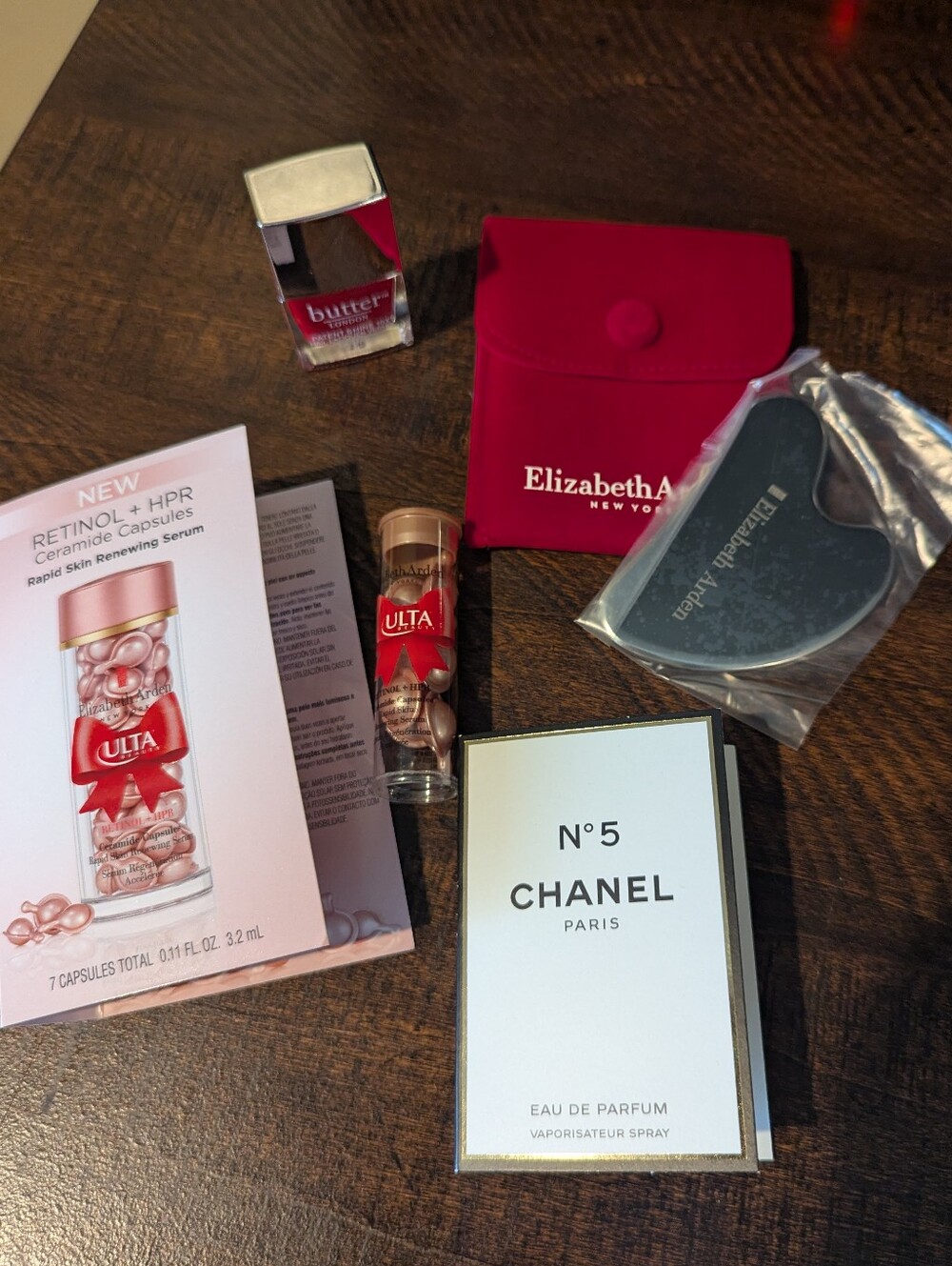 Chanel, Elizabeth Arden, Butter London Lot - Picture 2 of 16